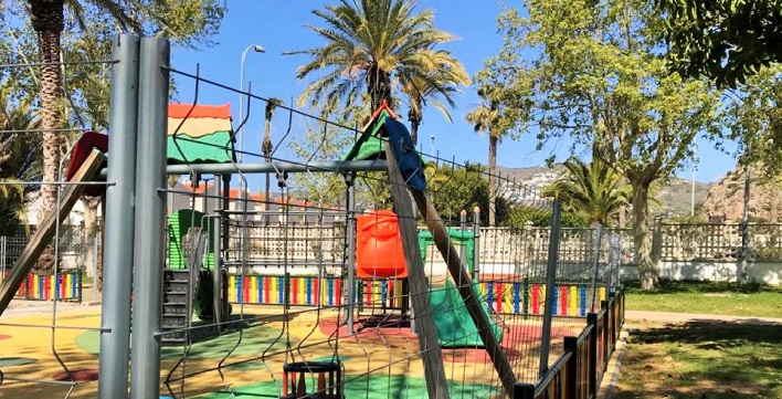 El PP de Salobreña denuncia el vallado de los parques infantiles del municipio desde hace más de un mes