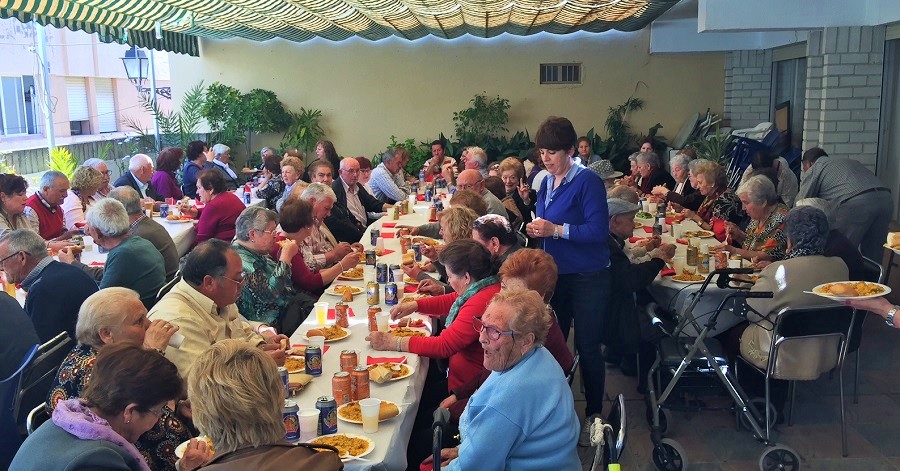 Los mayores de Órgiva celebran sus bodas de oro
