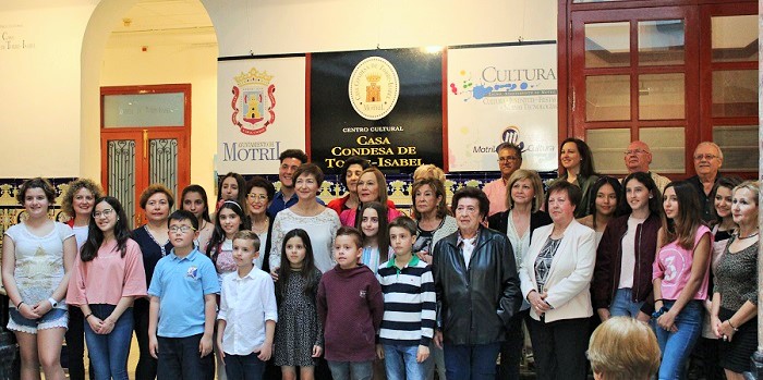 Motril_Alumnado participante en la exposición.jpg