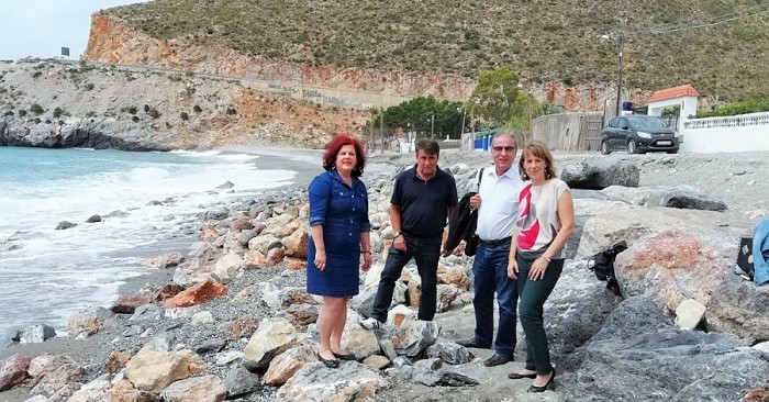 El PSOE urge al Gobierno que confirme el plan para adecentar las playas de Castell de Ferro