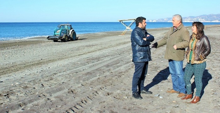 Motril reclama a Costas la licitación y las obras de los espigones