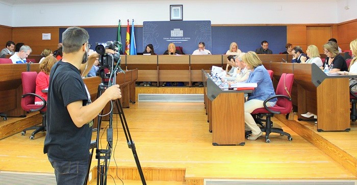 El Pleno del Ayuntamiento de Motril aprueba la propuesta sobre la gestión de residuos de plásticos agrícolas.jpg