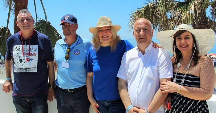 Flor Almón, junto a José Miguel Pérez, Francisco Álvarez, Sergio García y Alicia Crespo