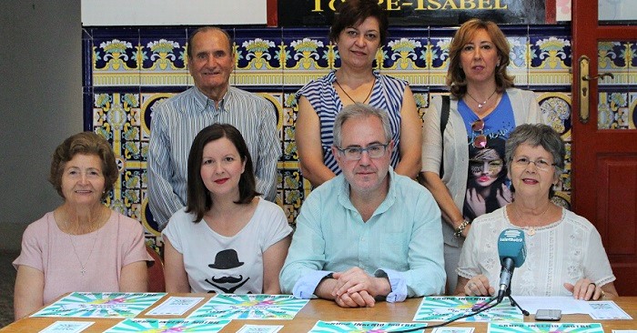 La obra 'Ni Revueltos ni Juntos' trae este sábado al Teatro Calderón la mejor comedia aficionada