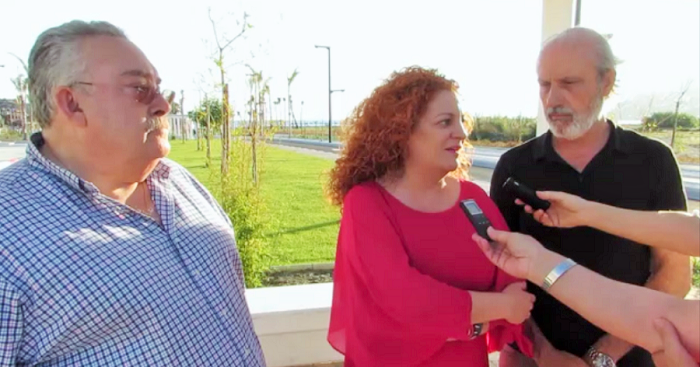 María Eugenia Rufino con Julio Roldán, ingeniero, y Francisco Morejón, arquitecto municipal