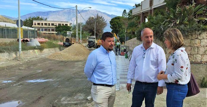 Sergio García visita las obras de Mancomunidad en Castell de Ferro.jpg