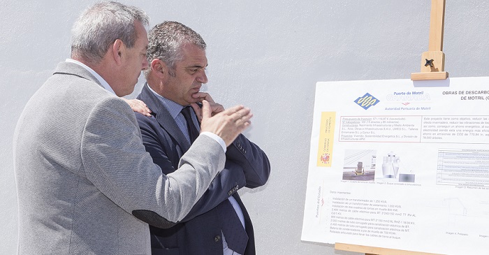 El Puerto de Motril, a la espera de que las navieras adapten sus buques para evitar el ruido de los motores.jpg