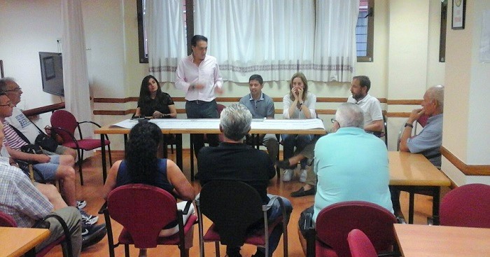 Urbanismo da respuesta a las dudas y demandas de los vecinos sobre las obras de la calle Ancha