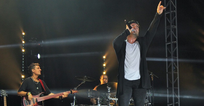 David Bustamante enamora a Motril con su pasión .jpg