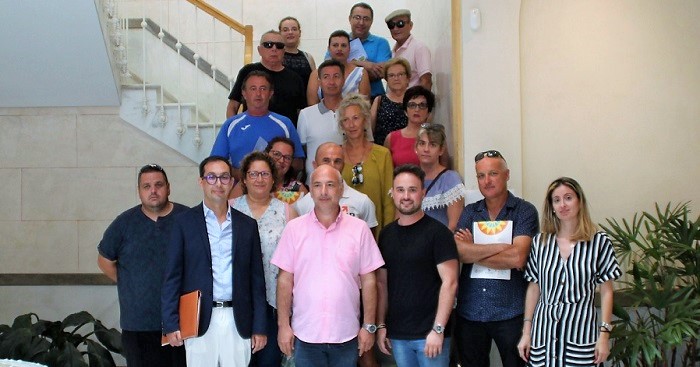 Mancomunidad entrega 54 mil euros a colectivos y asociaciones de la Costa Tropical para patrocinar sus proyectos.jpg