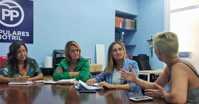 El PP pide a la Junta de Andalucía que favorezca la reagrupación familiar en los Centros Educativos