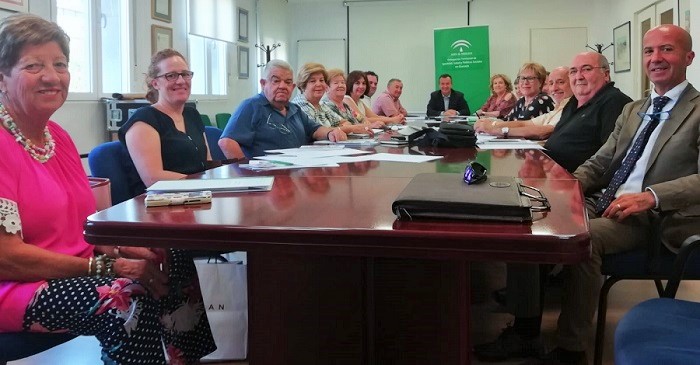 La población mayor de 65 años supera ya las 159.350 personas en Granada, de ellos el 32% con más de 80 años.jpg