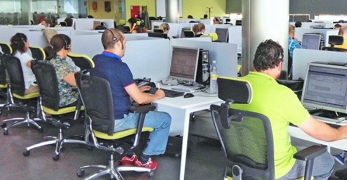 Los granadinos aumentan un 30% las gestiones que realizan con Salud Responde en el primer semestre del año