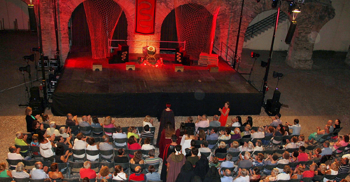 Parados Teatro con Medea inaugura este martes el X Festival de Teatro Grecolatino 'Sexi Firmum Iulium'