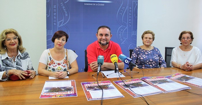 El barrio de la Divina Pastora de Motril celebra sus fiestas populares.jpg