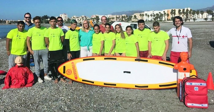 El área de Formación y Empleo forma a los socorristas de la próxima temporada.jpg