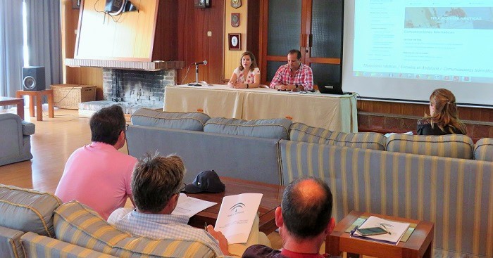 La Junta presenta en Motril un nuevo sistema telemático para gestionar la formación en navegación marítima.jpg