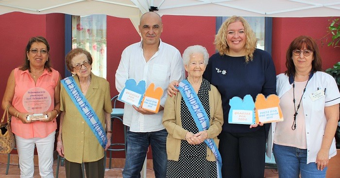 Las residencias de San Luis, Costa Nevada y Nueva Vida celebran el Día Intl. de las Personas Mayores.jpg