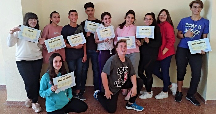 Una decena de alumnos del IES Sayena se forman en 'Mediación para la Salud'.jpg