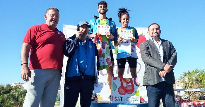 Benamar Djellal y Hasna Aish, ganadores absolutos del 28º Cross Divina Pastora de Motril.jpg