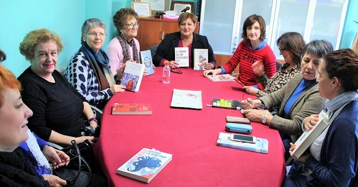 El área de Igualdad de Motril cuenta desde este miércoles con un 'Espacio de Lectura feminista'.jpg