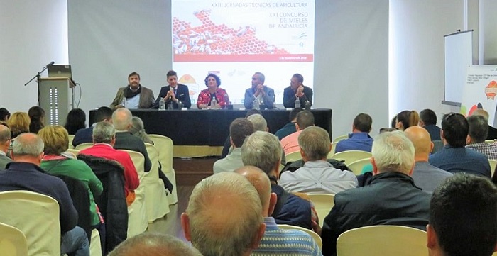 Granada cuenta con más de 56.000 colmenas dedicadas a la producción de miel.jpg