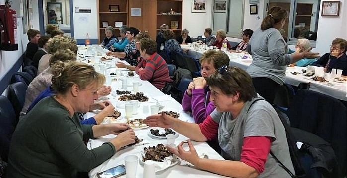 Las tradicionales ‘Castañadas’ del área de Servicios Sociales reúnen a los mayores de los Centros de Motril.jpg