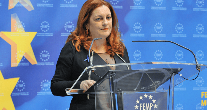 Mª Eugenia Rufino en los premios a las mejores prácticas locales contra la Violencia de Género.png