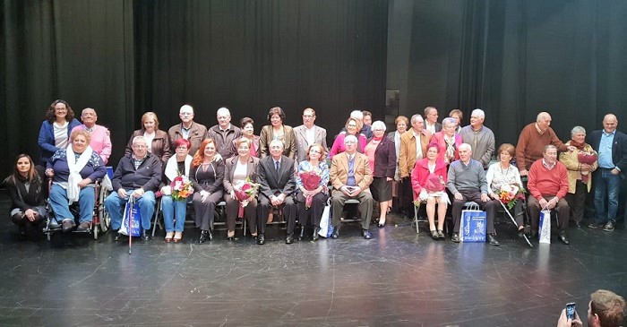 Homenaje a los matrimonios de Salobreña en sus bodas de oro.jpg