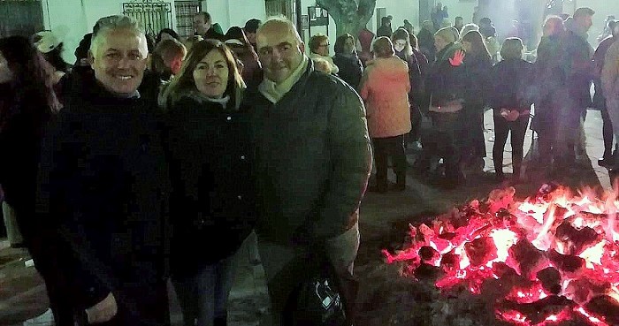 Bubión enciende su 'chisco'.jpg