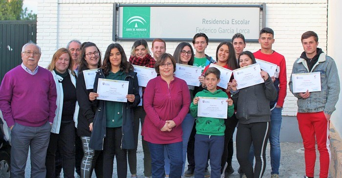 Estudiantes de la Residencia Escolar 'Federico García Lorca' se forman como mediadores para la convivencia.jpg