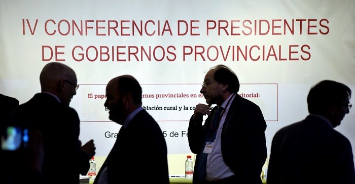 Las diputaciones exigen en Granada más recursos y mejor financiación para prestar servicios públicos de calidad.jpg