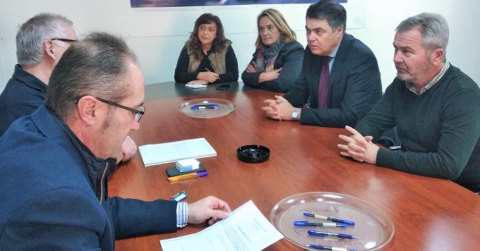 Reunión del PP de Motril con la Comunidad de Regantes.jpg