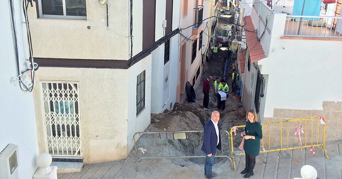 El Presidente de la Mancomunidad visita las obras de mejora en Gualchos - Castell de Ferro