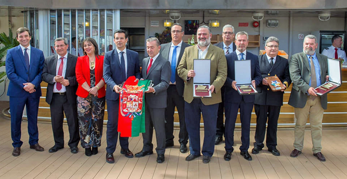El puerto de Motril acoge la presentación del ferry 'Ciudad de Granada'.png