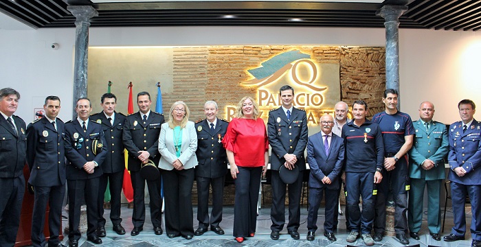 Motril reconoce el trabajo de sus Bomberos en los actos de la festividad de San Juan de Dios.jpg