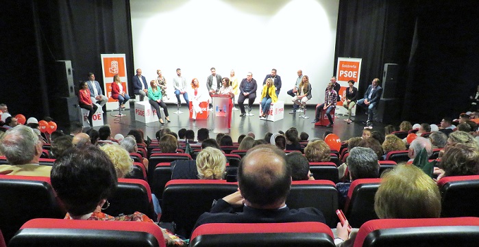 Carmen Calvo confía que María Eugenia Rufino siga siendo alcaldesa