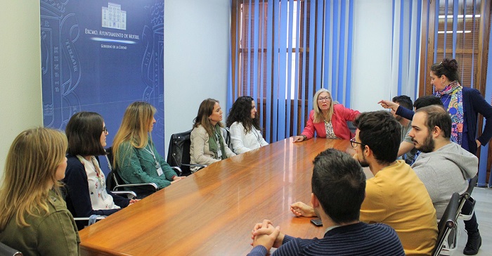 Escámez recibe a las primeras personas contratadas del Plan de Empleo de Iniciativas de Cooperación Local.jpg
