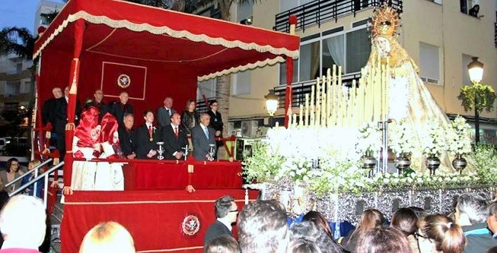 Tribuna de Semana Santa en la avenida de Andalucía de Almuñécar