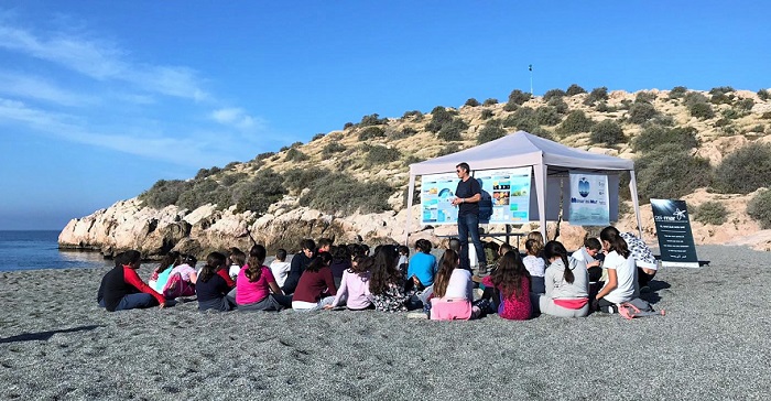Un centenar de escolares participa en el proyecto 'Mimar Mi Mar' de Diputación.jpg