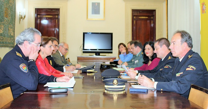 Un total de 2.326 efectivos policiales velarán por la seguridad en la jornada electoral del 28 de abril.jpg