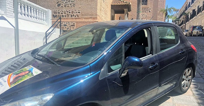 Agresión material contra Vox Almuñécar-La Herradura.jpg