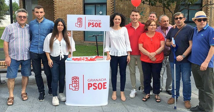 JSA pidiendo el voto en la Rambla de Capuchinos de Motril