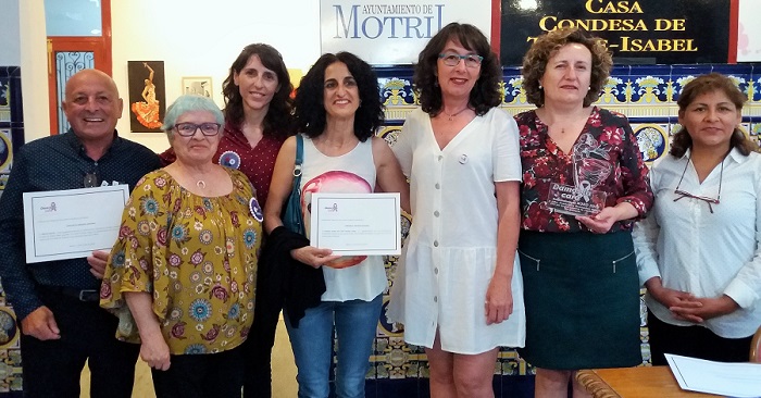 La asociación contra la violencia de género 'Damos la cara' ha entregado el Premio Koro 2019 a Paqui Granados.jpg