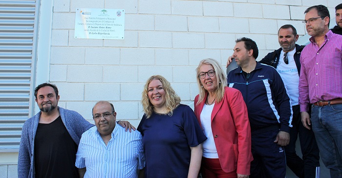 Motril dedica el pabellón polideportivo del estadio municipal de atletismo a Emilio Antúnez.jpg