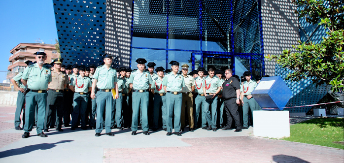 Alumnos de la Escuela de Oficiales de la Guardia Civil visitan el Puerto de Motril para completar su formación.png