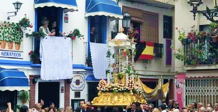 El Corpus Christi procesionó por las calles y plazas de Almuñécar