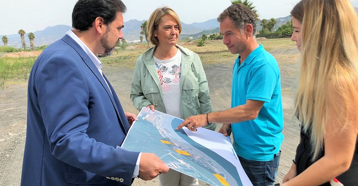 El Ayuntamiento de Motril habilitará casi 1.500 plazas de aparcamiento a lo largo del Camino del Pelaíllo.jpg