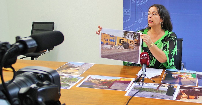 El PSOE denuncia el estado de suciedad y abandono de Motril y las playas a pesar del anunciado ‘plan de choque’.jpg