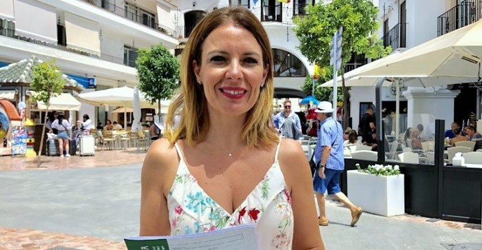 La concejala de Urbanismo de Nerja informa de ayudas autonómicas para la rehabilitación de edificios y viviendas.jpg